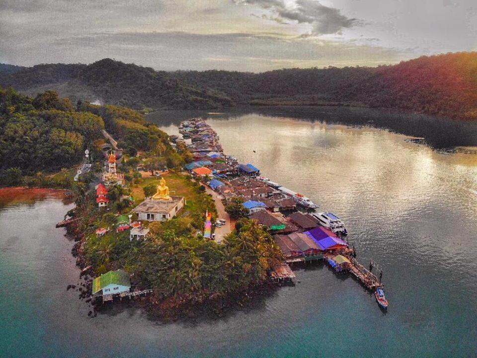 Dutchman Homestay Ko Kut Exteriér fotografie
